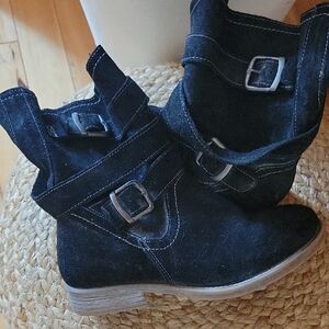 Stylish Black Ankle Boots